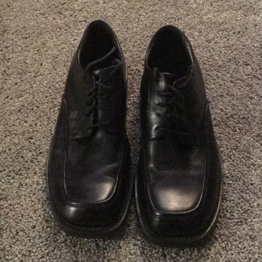 Men’s Black Leather Tie Up Shoes